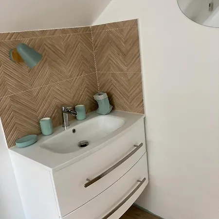 Villa Tres Proche De La *