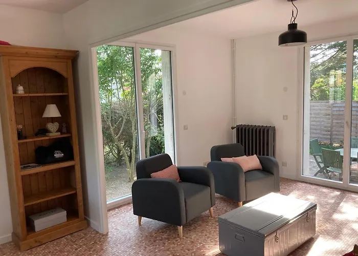 빌라 Tres Proche De La *